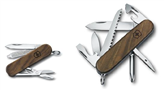 Vreckové nožíky Victorinox Classic a Hiker Wood